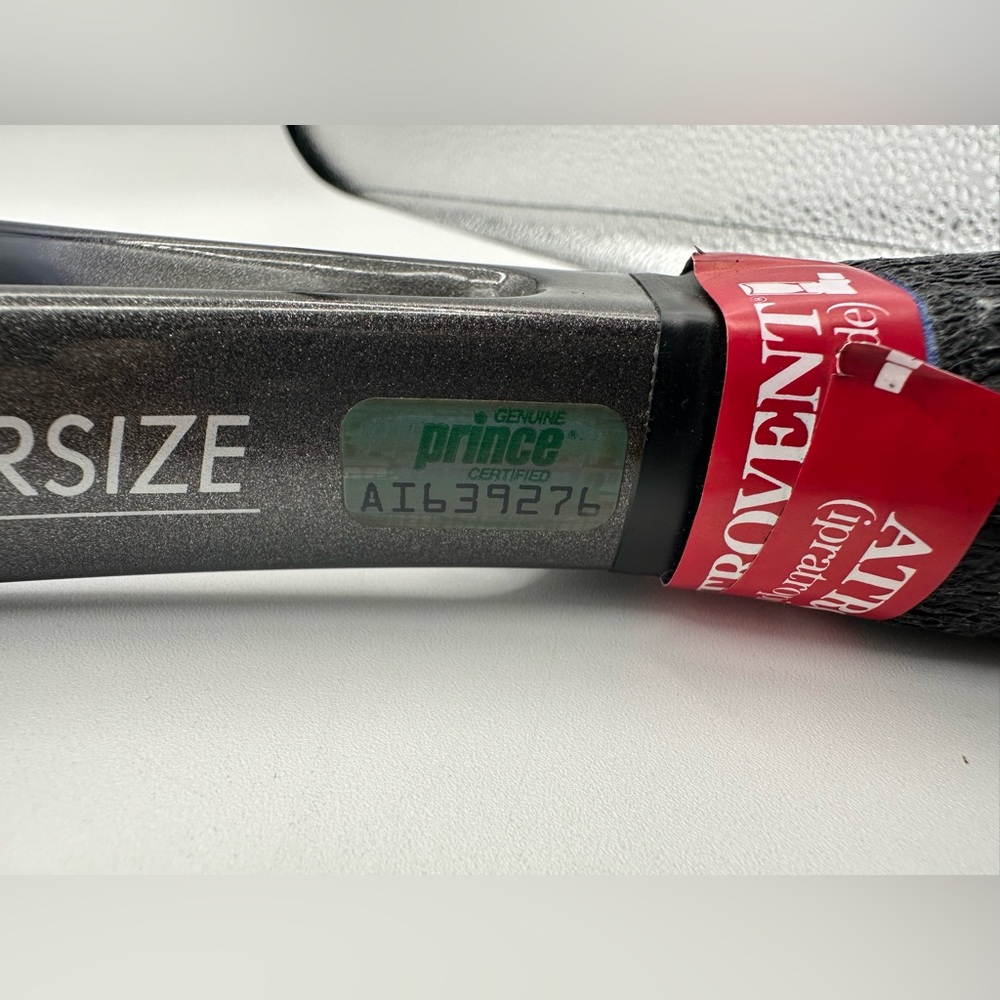 USED - Tennis Racket w/ Matching Case - Picture 10 of 14
